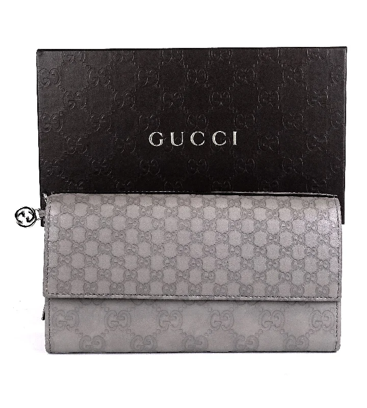 Women Gucci tote bags in GG Supreme canvas for a branded feelGuccissima Leather Continental Wallet