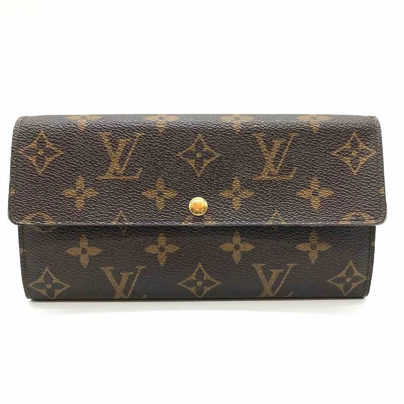 Louis Vuitton Alma bags with a leather - wrapped handle for a luxurious feelLOUIS VUITTON Sarah Wallet