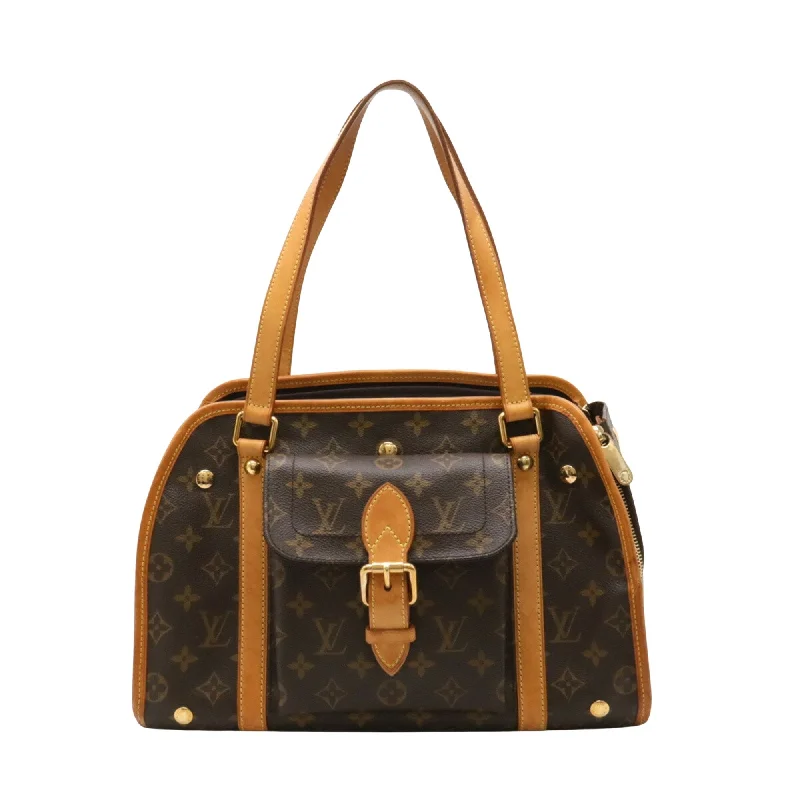 Louis Vuitton Twist bags with the iconic LV - turnlock closureLOUIS VUITTON Baxter Tote