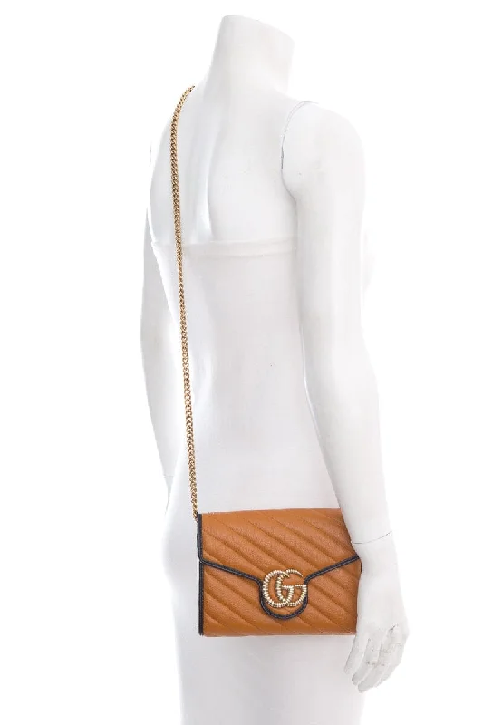 Gucci backpacks for women with a sleek silhouetteGucci Brown Marmont Cross-Body Wallet on Chain