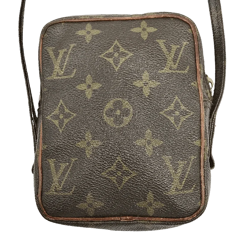 Louis Vuitton Twist bags with the iconic LV - turnlock closureVintage Louis Vuitton Bag