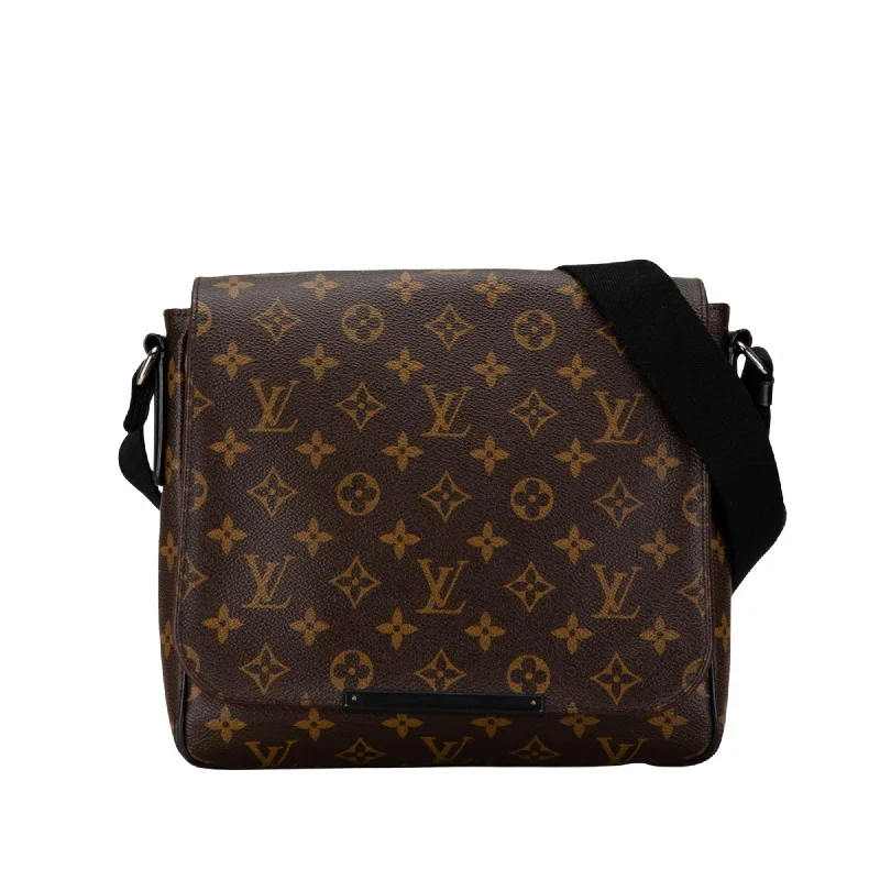 Louis Vuitton Twist bags with a crystal - embellished LV - turnlockLOUIS VUITTON District Shoulder Bag