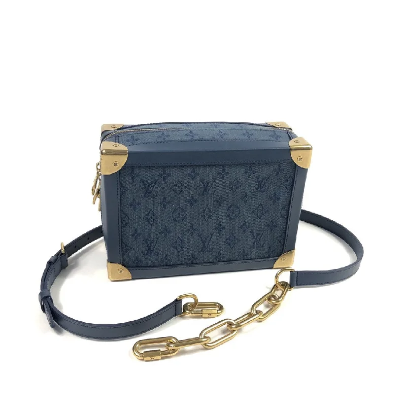 Louis Vuitton bags with a magnetic snap closure for easy accessLouis Vuitton Soft Trunk Denim