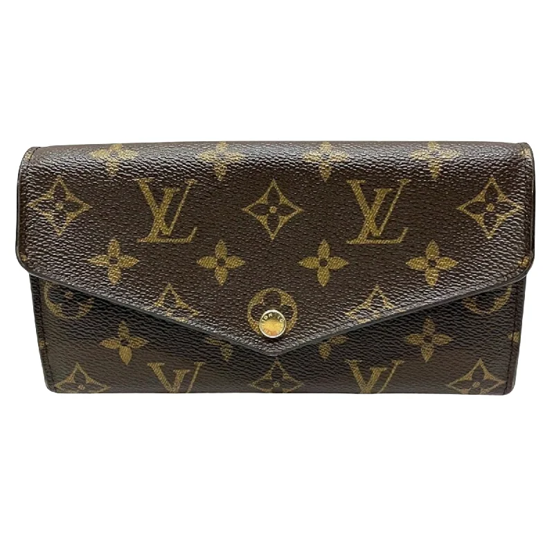 Ladies Louis Vuitton Capucines bags with a detachable shoulder strapLOUIS VUITTON Sarah Wallet