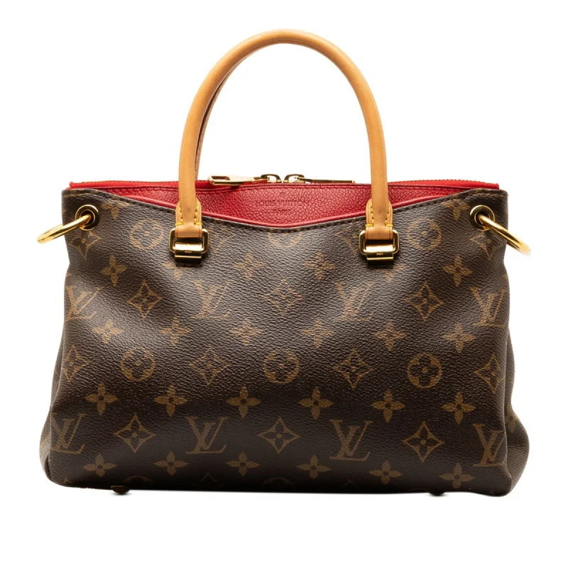 Louis Vuitton bags with a detachable mirror inside for on - the - go touch - upsLOUIS VUITTON Pallas Handbag