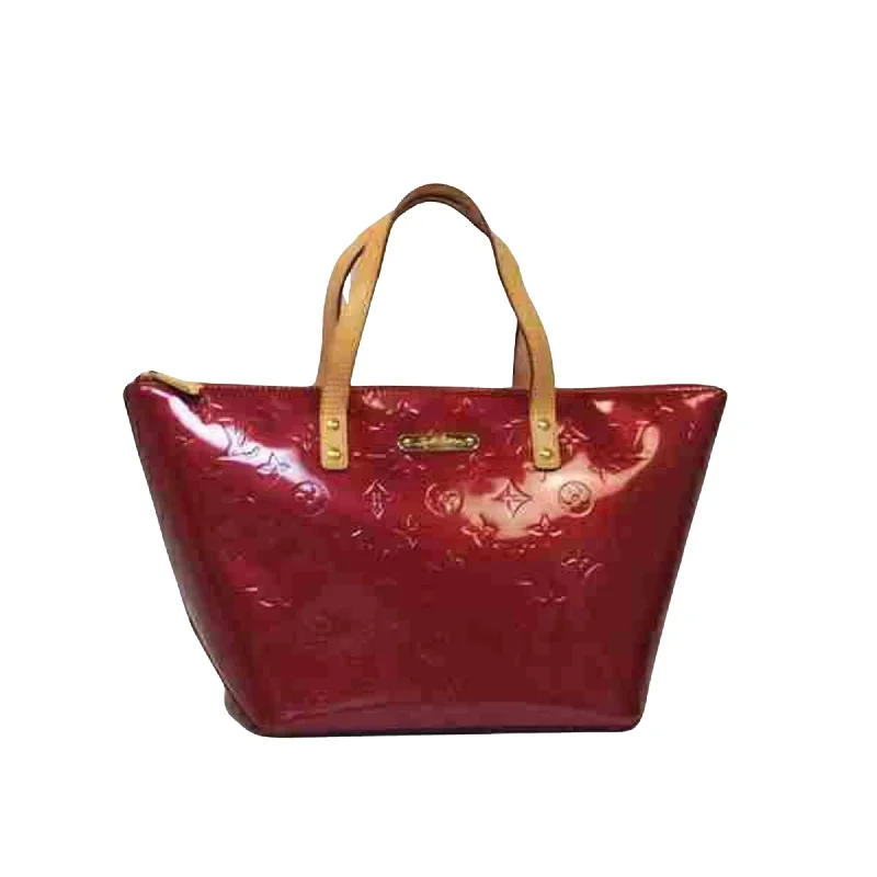 Louis Vuitton Petite Malle bags with a hard - shell structure for uniquenessLOUIS VUITTON Bellevue Handbag