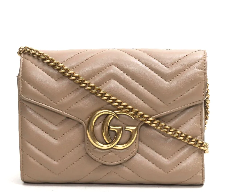 Gucci handbags for women with a metal - framed claspGG Marmont Matelasse Leather Wallet on a Chain Bag