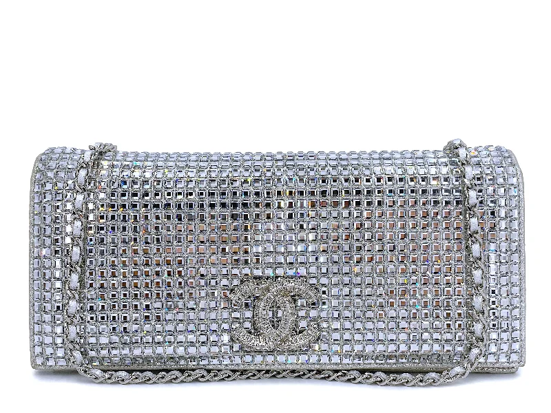 Chanel bags for women with a taste for high fashionLimited Chanel 15C Paris-Dubai Strass Crystals EW Clutch Flap Bag