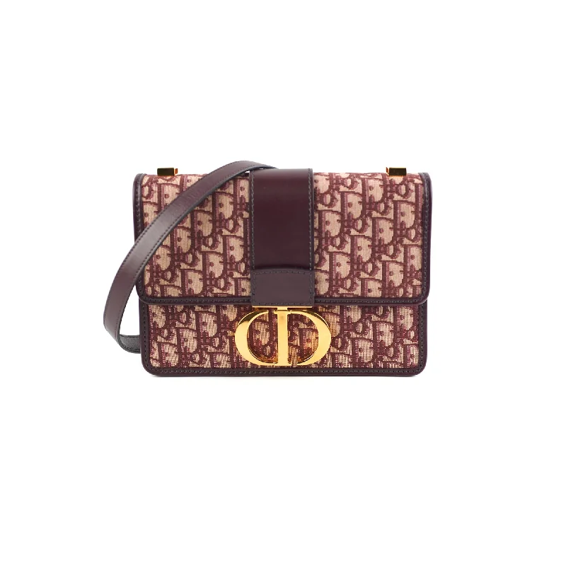 Christian Dior bags with a zip - top closure and multiple compartmentsChristian Dior 30 Montaigne Oblique Crossbody Bag