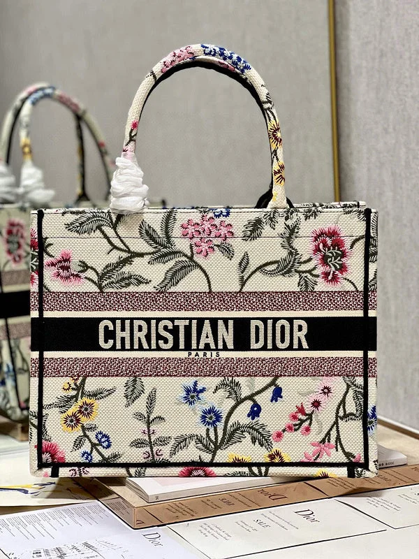 Christian Dior Saddle bags with a studded trim for a bold lookBC - Dior Bags - 1372