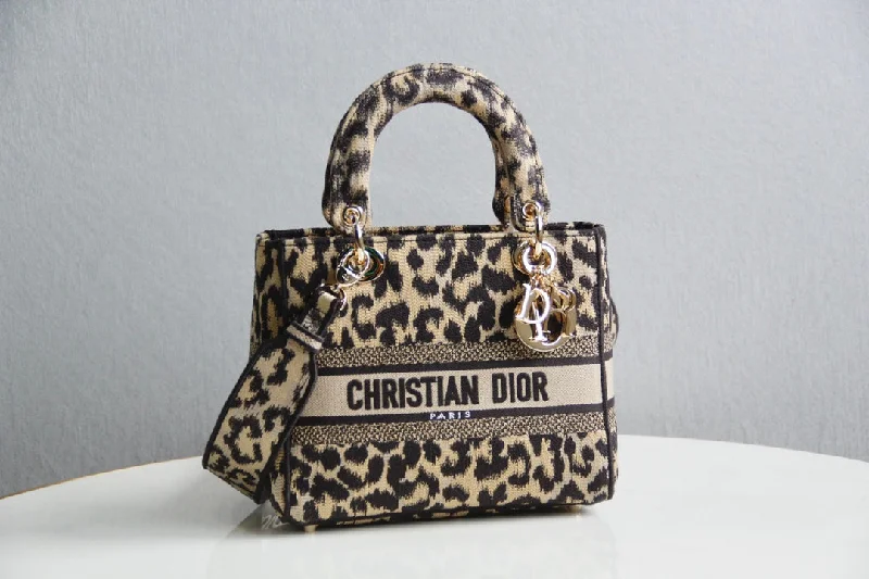 Christian Dior bags with a quilted pattern and gold - toned hardwareChristian Dior Bags  468