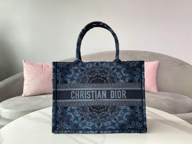 Christian Dior bags with a quilted pattern and gold - toned hardwareChristian Dior Bags  471