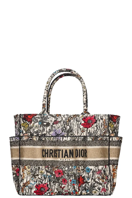 Christian Dior bags with a quilted pattern and gold - toned hardwareCHRISTIAN DIOR Catherine Book Tote Beige