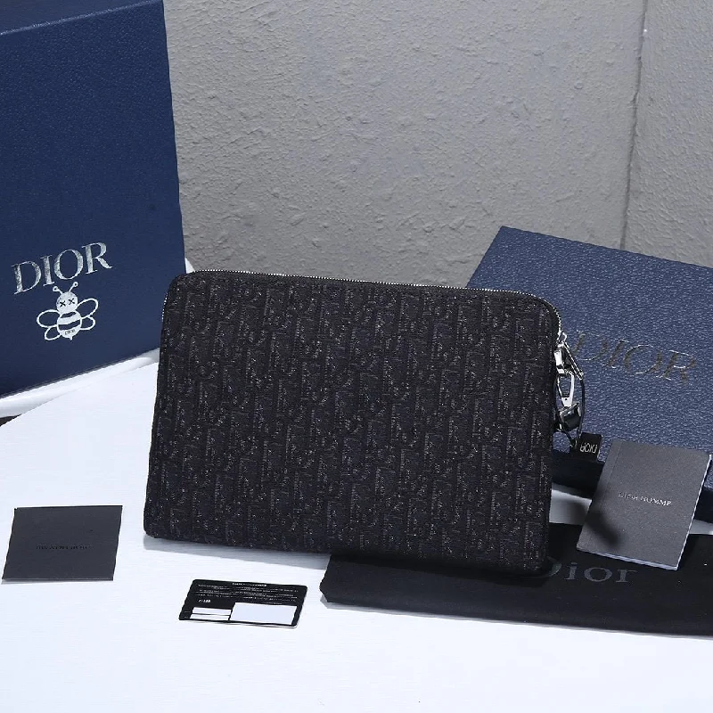 Trendsetting Christian Dior crossbody bags with a colorful strapChristian Dior - Luxury Bags  846