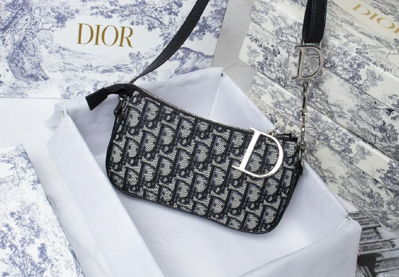 Christian Dior Saddle bags with a studded trim for a bold lookGlitzyBags - Designer bags by Dior 111