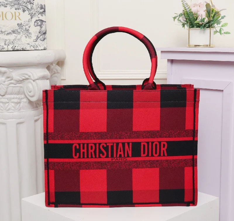 Christian Dior tote bags with a double - handle and shoulder - strap optionGlitzyBags - Designer bags by Dior 180