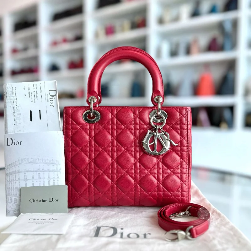 Christian Dior Saddle bags with a patent leather finish for a shiny look*Receipt*  Lady Medium Cannage Lambskin Red SHW