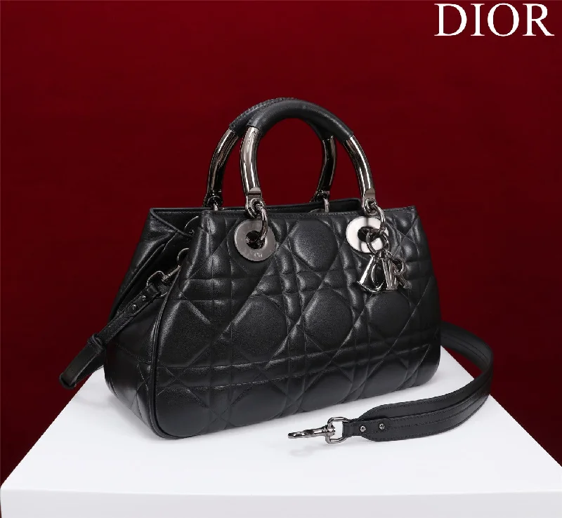 Christian Dior bags with a detachable coin purse insideWF - Dior Bag - 205