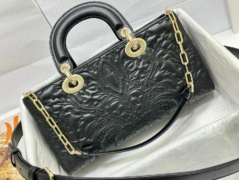 Christian Dior bags with a quilted pattern and gold - toned hardwareWF - Dior Bag - 231